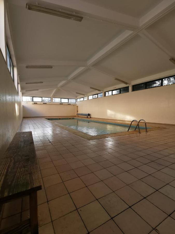Logement Terrain De Tennis/Piscine 800M De La Mer Portimao Luaran gambar